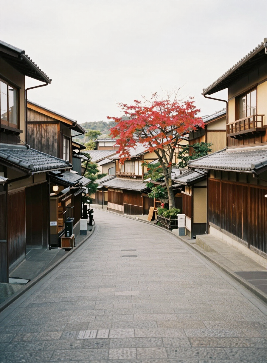 Calle tradicional con casas de madera en Kioto